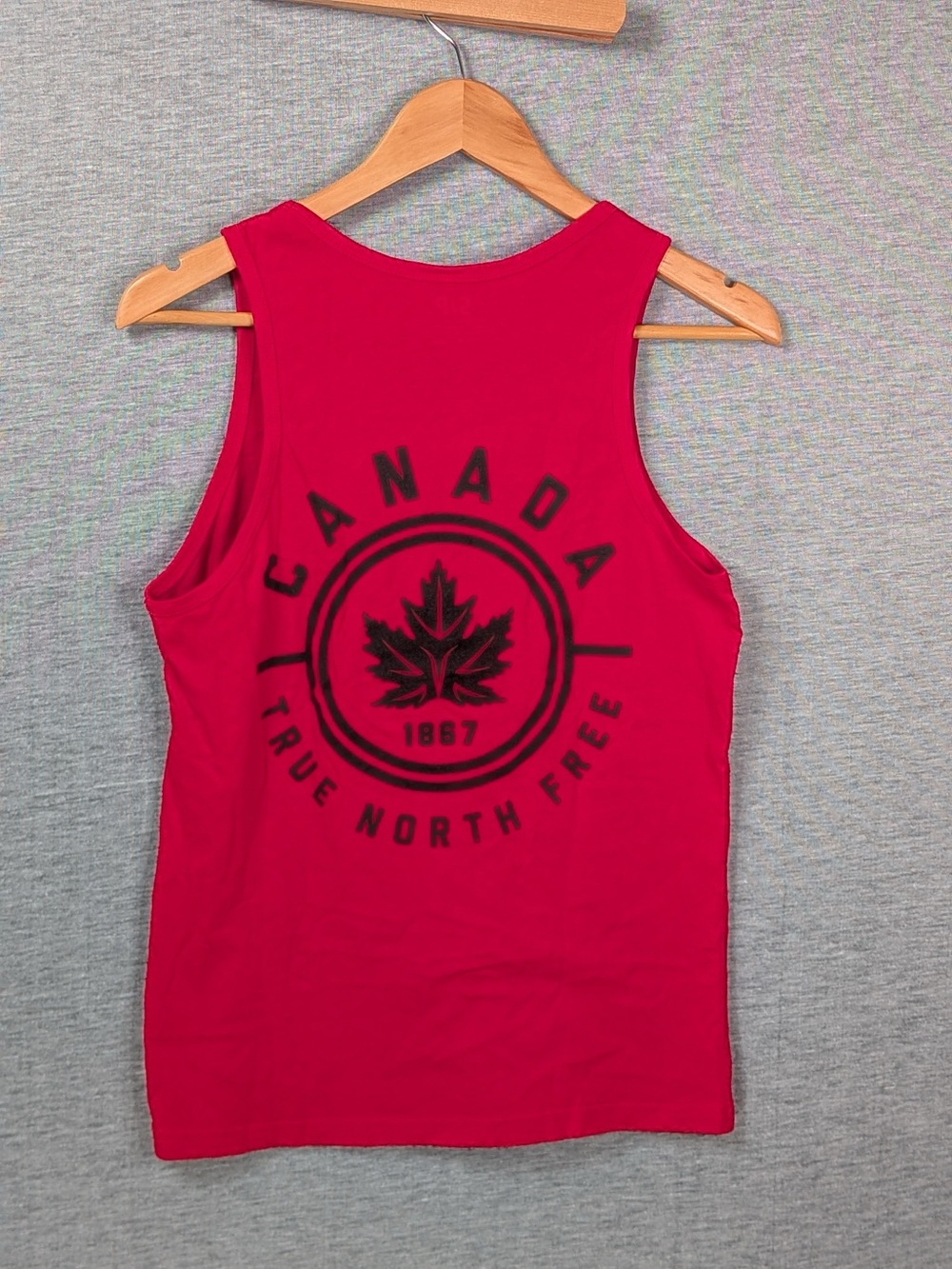 Bluenotes Canada Red Graphic Tank Top - Picture 5 of 7